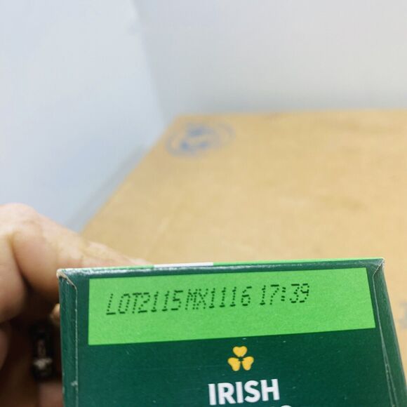 Irish Spring Classic (2) Deodorant Bar Soap 3.20 oz Prop Clean Advertisement pic - Picture 7 of 7